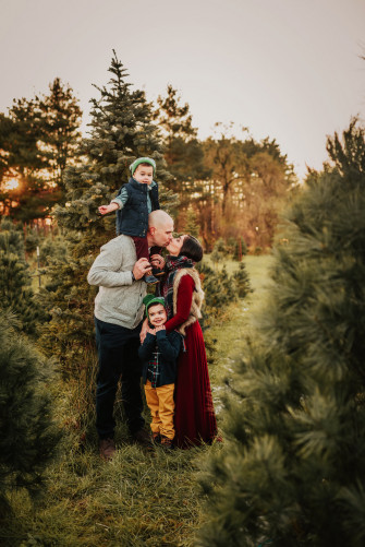 Tree Farm Sessions Lauren Grayson Portrait Artist