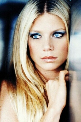 Peta Wilson iPhone HD Wallpaper