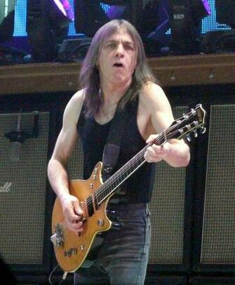 Ac Dc Malcolm Young Colpito Da Ictus