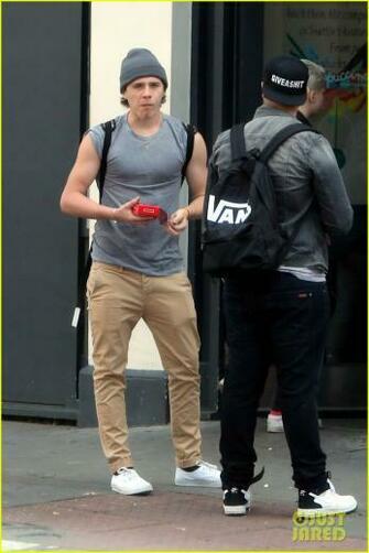Photo Brooklyn Beckham Chloe Moretz Pictures Just Jared