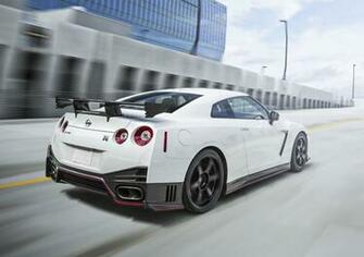 Nissan Gt R Nismo Rear Photo Pearl White Paint
