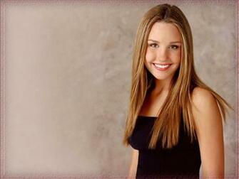 Amanda Bynes Allpaper Wallpaper HD