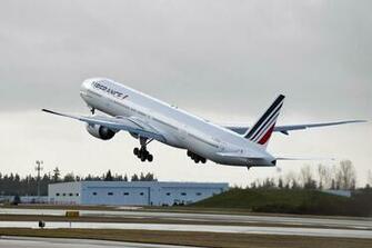Passenger Airliner Boeing Er Airfrance Plane Sky Weather Chassis