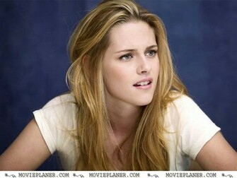 Innocent HD Wallpaper C A R W L P E