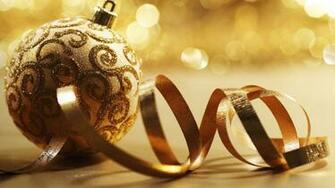 Golden Christmas Ball Wallpaper Full HD 1080p