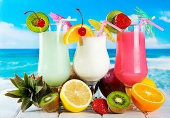 Tropical Cocktails Wallpaper