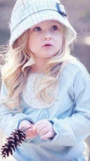 Funmozar Cute Baby Girl Wallpaper For Mobile
