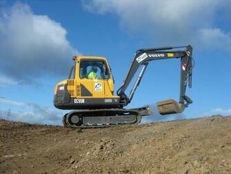 Volvo Excavator Wallpaper