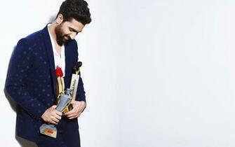 Vicky Kaushal HD Desktop Wallpaper Baltana
