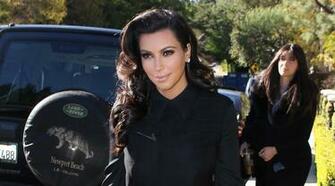 Kim Kardashian Pregnant HD Wallpaper