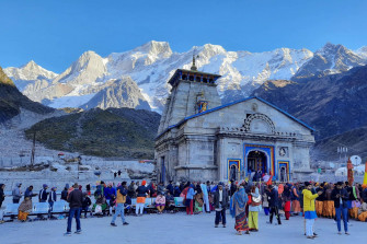 Kedarnath Temple Crowd 4k X7v0dhhuw4ivif94 Wallpaper