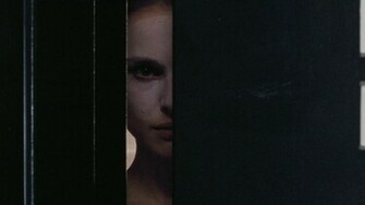 Black Swan Desktop Wallpaper For HD Widescreen And Mobile