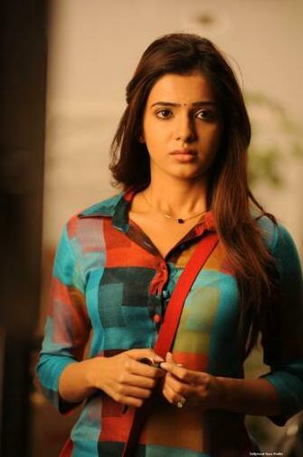 Stills From Eega Movie Samantha In New Hq Photos