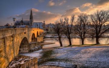 Regensburg Bavaria Germany Bridge Evening Sunset Clouds Beach