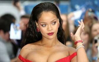 Rhianna Wallpaper 7i6ot3n Picserio