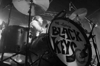 Black Keys Background De Show Van The Is
