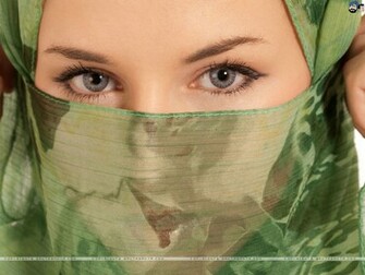 Arab Women In Hijab Wallpaper