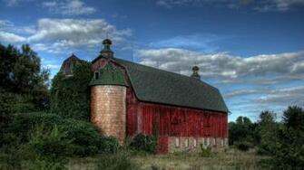 Old Red Barn Wallpaper