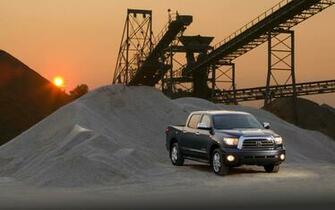 Toyota Tundra Regular Double Cab Crewmax V8 Awd