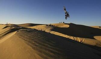 Glamis Wallpaper