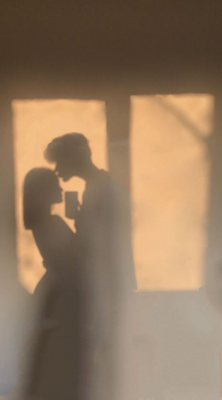 Aesthetic Couples Love Wallpaper
