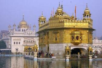 Temple Wallpaper Golden