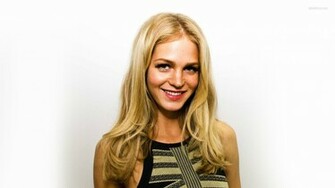 Erin Heatherton Wallpaper