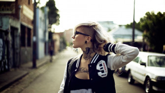 Bad Girl Wallpaper