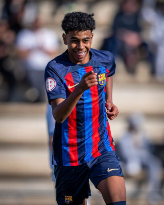 Lamine Yamal El Jugador M S Joven En Ir Convocado Con Bar A Wallpaper