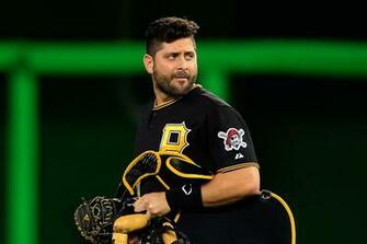Ask Bucs Dugout Should The Pirates Extend Francisco Cervelli