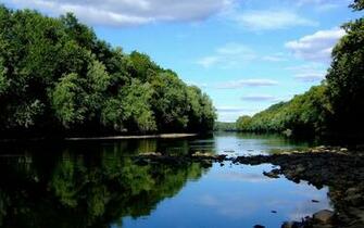 Spring River Wallpaper HD S