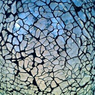 Cracked Screen iPad Wallpaper HD Glass