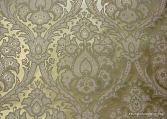 Vintage Flocked Wallpaper Metallic Gold And White Damask
