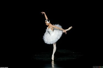Jin Yao Ballerina Wallpaper Open Walls
