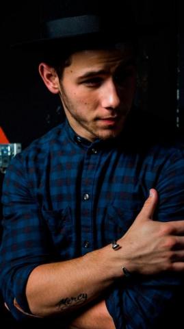 iPhone Nick Jonas Wallpaper HD Desktop Background