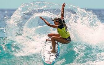 Surf Pro Alana Blanchard Roxy Desktop Background