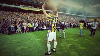 Robin Van Persie Fenerbahce HD Wallpaper By
