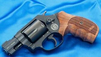 Smith And Wesson Black Revolver Wallpaper HD Desktop