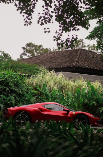 India S 1st Ferrari Gts In Rosso Imola R Carsindia