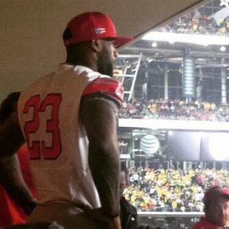 Photos Lebron Watches Ohio State Vs Oregon In Custom Buckeyes Jersey