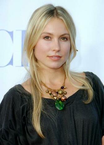 Wed Aug Sarah Carter Desktop