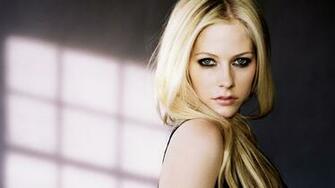 Avril Lavigne Portrait Full HD Desktop Wallpaper 1080p