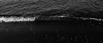 Wallpaper Beach Waves Bw Sea Dark 4k