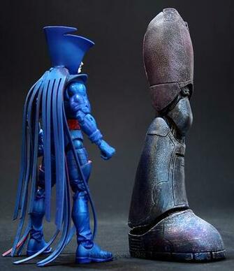 Marvel Legends Sentinel