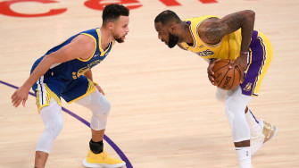 The History Of Lebron James And Stephen Curry S Rivalrous Friendship Wallpaper