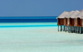 Bungalow Photos Wallpaper Image