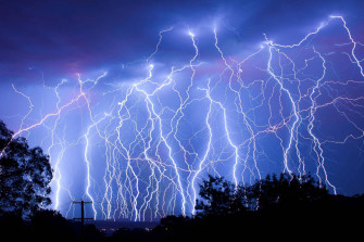 Aesthetic Lightning Wallpaper