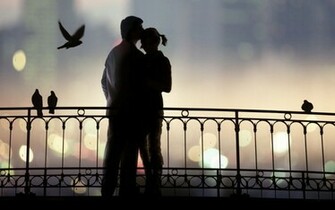 Kissing Wallpaper HD