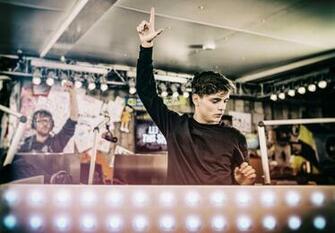 Martin Garrix Wallpaper Background