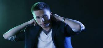Renowned For Sound Single Re Nicky Romero Vs